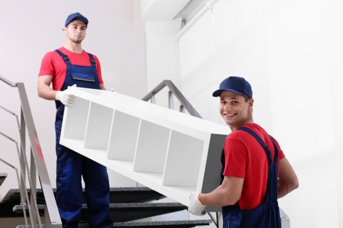 Convenient self storage in Selhurst for moving, decluttering, and organisation