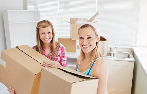 Professional removals and storage support for Selhurst residents
